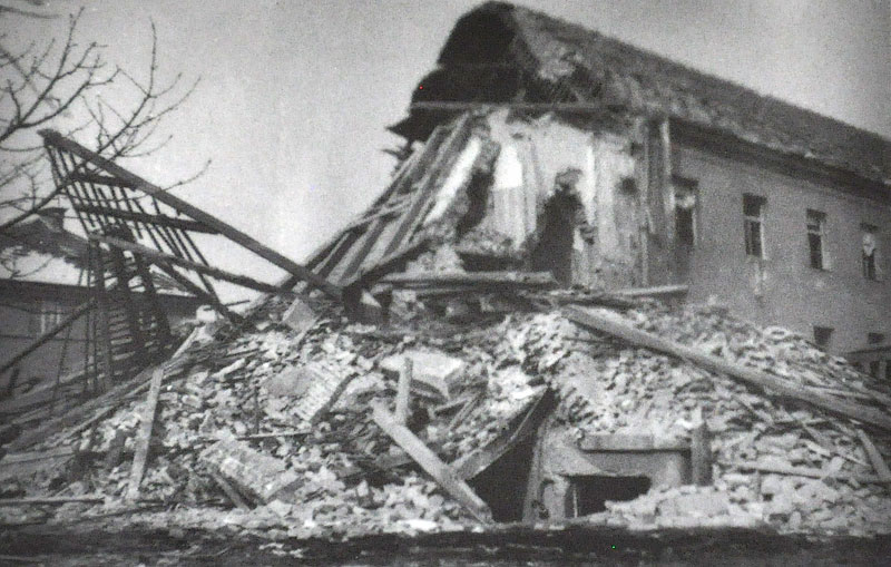 Ruševine samostana 1944. godine
