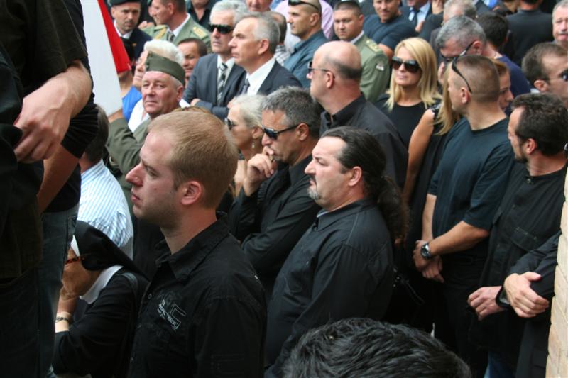 Pogreb Zvonka Bušića -  Marko Perković Thompson